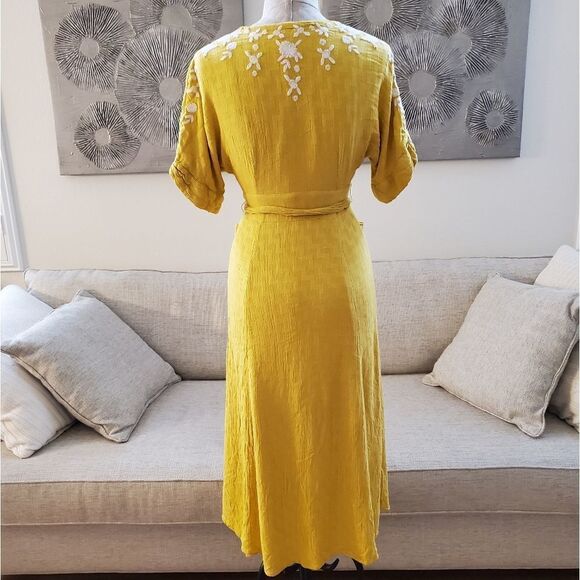 Free People Love to Love You Embroidered Button-Up Midi Dress size XS - Picture 8 of 13